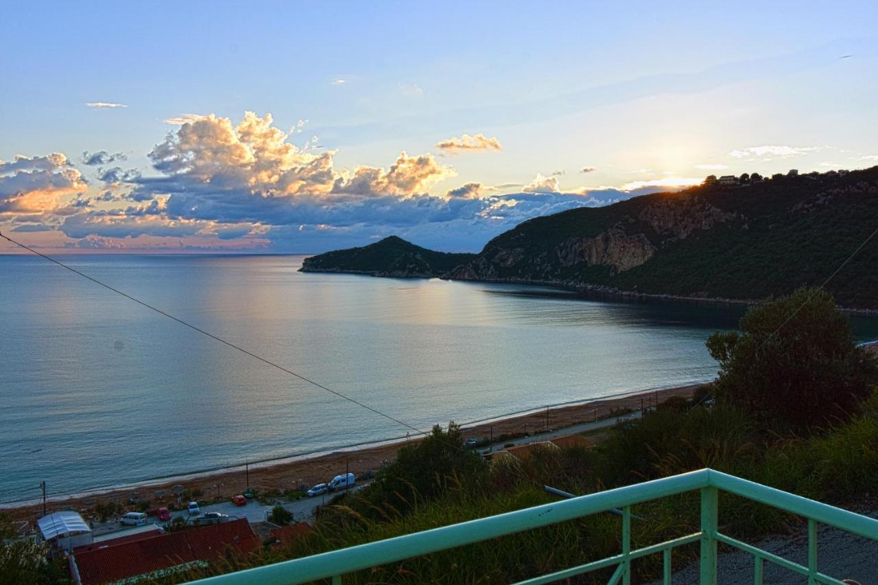 Delfini Resort Agios Georgios Pagon Exterior photo