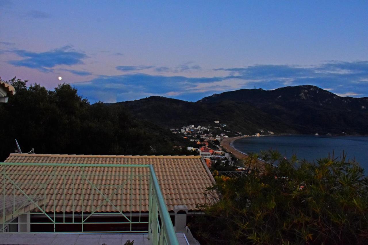 Delfini Resort Agios Georgios Pagon Exterior photo
