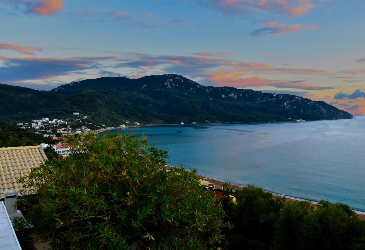 Delfini Resort Agios Georgios Pagon Exterior photo