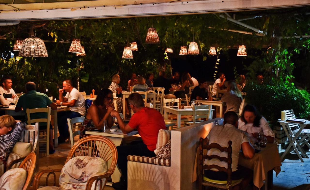 Delfini Resort Agios Georgios Pagon Exterior photo