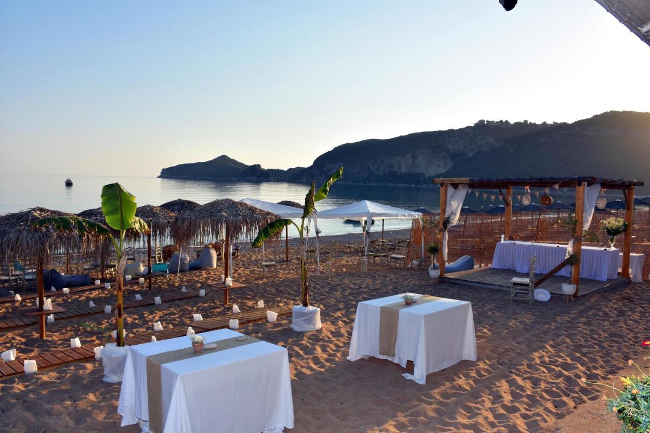 Delfini Resort Agios Georgios Pagon Exterior photo